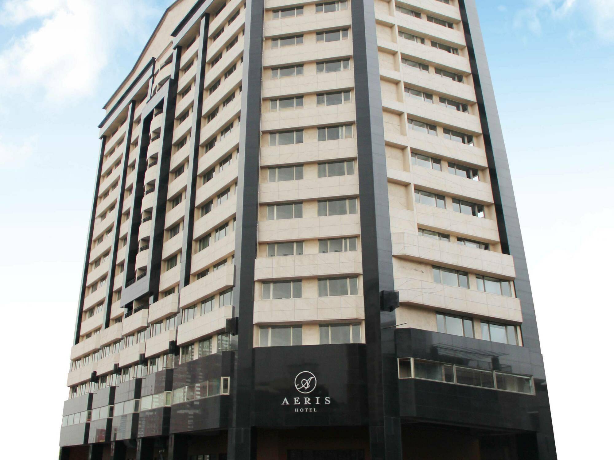 Aeris International Hotel Тайджун Екстериор снимка